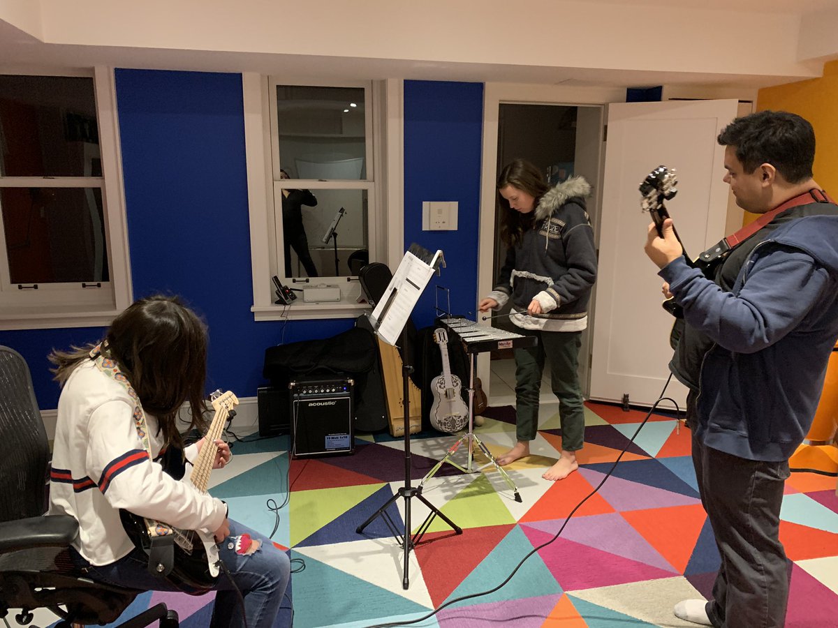 Kristen Anderson-Lopez tweet media