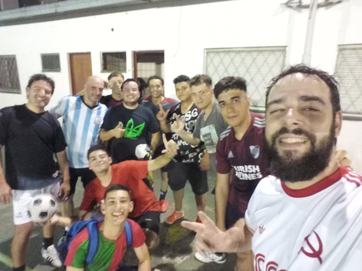 <a href="/promosjo19/">SAN JOSÉ OBRERO</a> otra vez triunfazo de los profes!!! #13Nfiesta #14Nbaile 🎖⚽