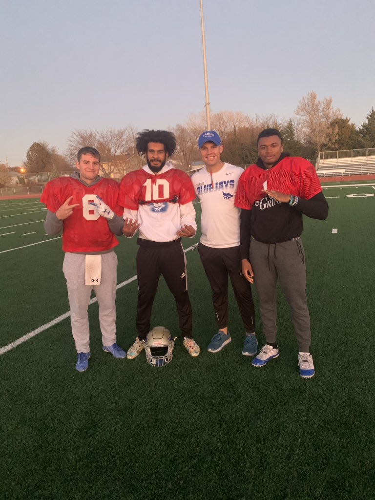 _CoachNelly_'s tweet photo. Love and appreciate these 3 for showing up to work and letting me make mistakes, grow, and Coach them this year. #Dudes https://t.co/OV9wH1kNlh