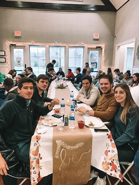 RetreatStateC's tweet photo. Retreat family- Join us in the clubhouse next Wednesday, 11/20 from 4-7pm for our annual Friendsgiving dinner! 🍽🥧 #goodfriends #turkey #allthefixins #andpie https://t.co/JdiTvnDQLd