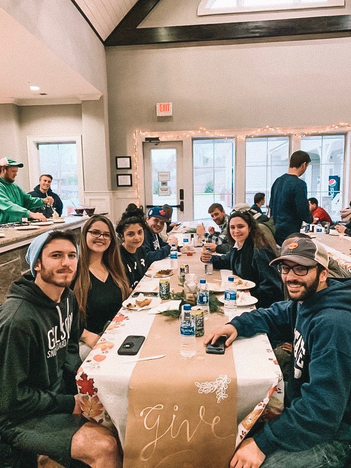 RetreatStateC's tweet photo. Retreat family- Join us in the clubhouse next Wednesday, 11/20 from 4-7pm for our annual Friendsgiving dinner! 🍽🥧 #goodfriends #turkey #allthefixins #andpie https://t.co/JdiTvnDQLd