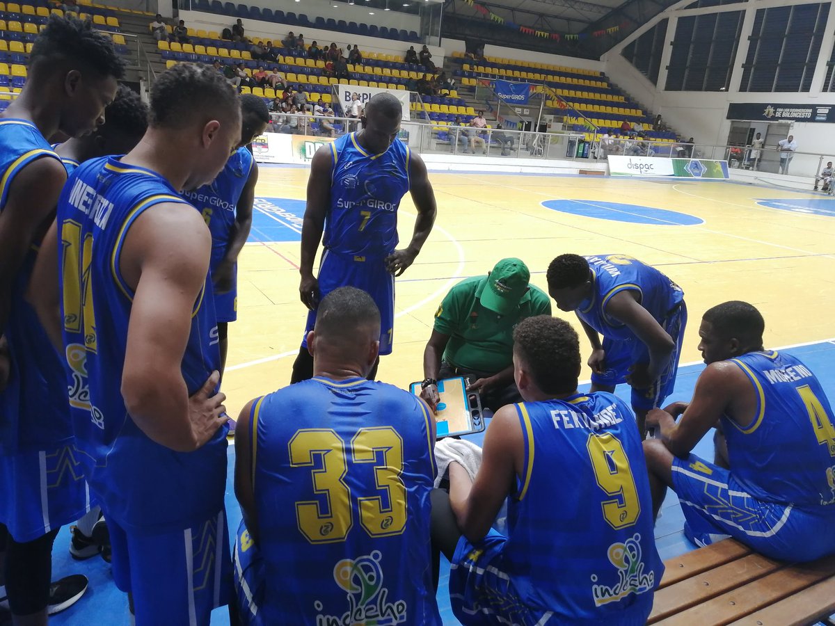 3er periodo en Quibdó
<a href="/CimarronesChoco/">Cimarrones del Chocó</a> 66 - 67 #PiratasBogota
Estadística en vivo fibalivestats.com/u/LDT/1453230/