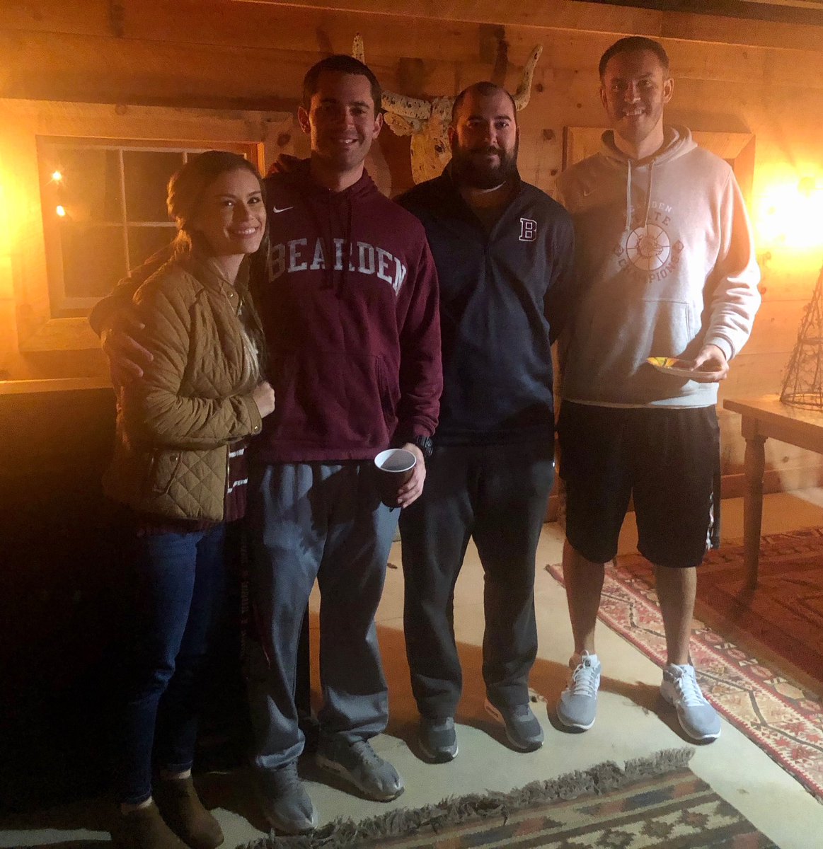 BeardenHoops's tweet image. What a great event for the @BeardenHoops team tonight! An early Thanksgiving Feast courtesy of the Shomakers @JanetShomaker and the all the Bulldog Boosters!! #manyhandsmakelightwork