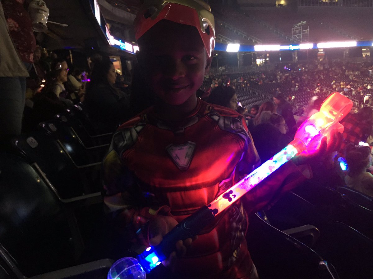 milltrac0325's tweet photo. #disneyonice https://t.co/LMQtoqHJNP