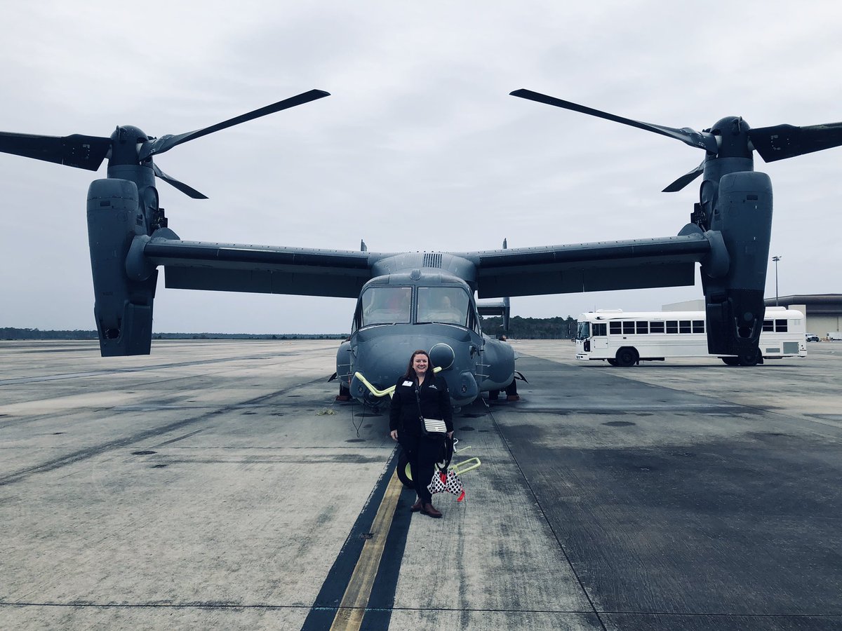 emurphy7's tweet photo. I have been a passionate supporter of @ComcastMilitary @ComcastVetNet @NBCUVetNet but this small glimpse into military life makes me appreciate them soo much more #GingerGeneral #iworkforComcast https://t.co/XVK9oiaWeH