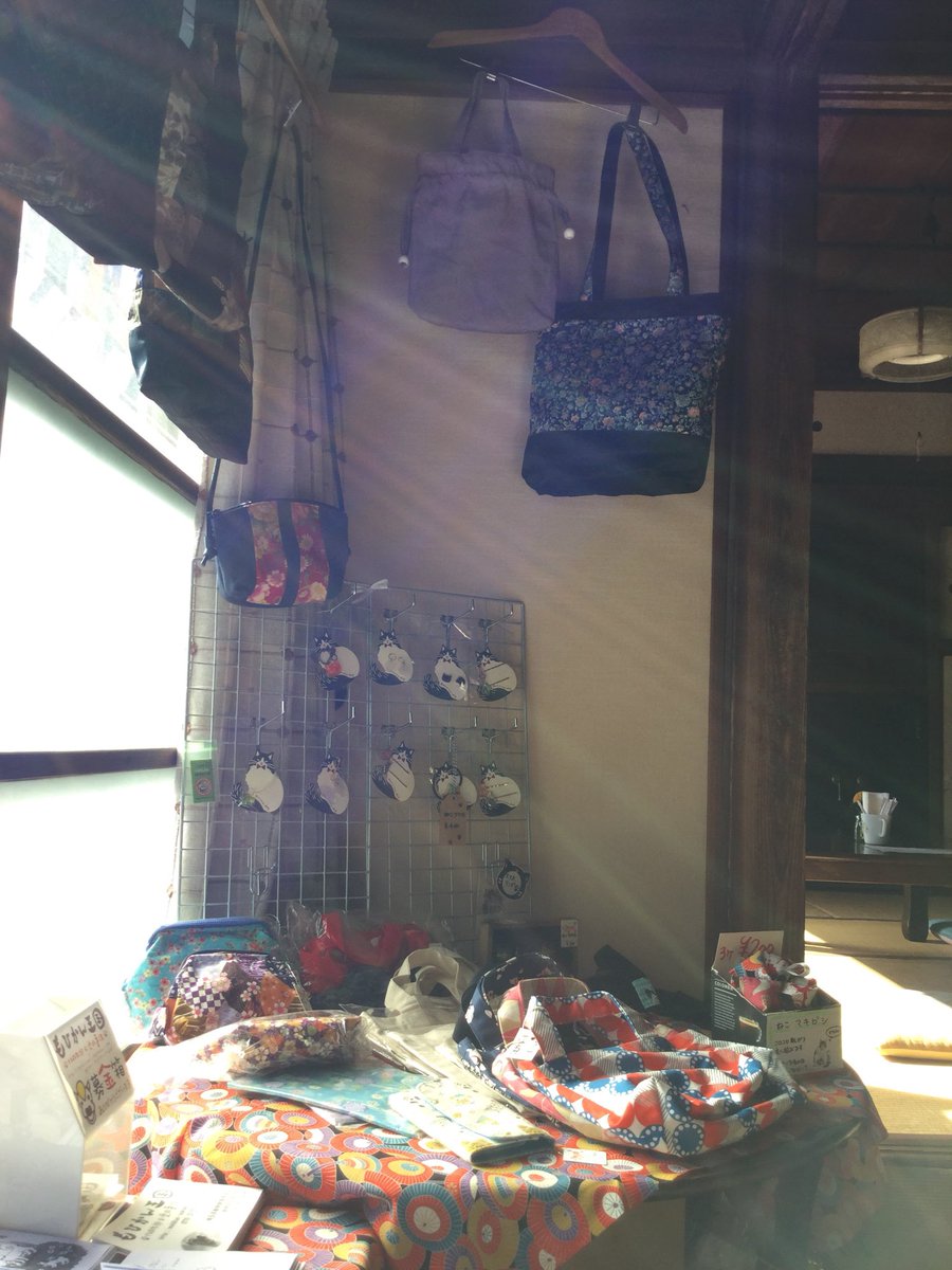 Kochima_23's tweet photo. 本日15日(金) 埼玉行田の和ンダーランドにいます！
牧禎舎さんの母屋で『もひかん王国 @mohikan_oukoku 』さんと一緒にいます
アソビニキテネ！ https://t.co/h66HQvlGi0