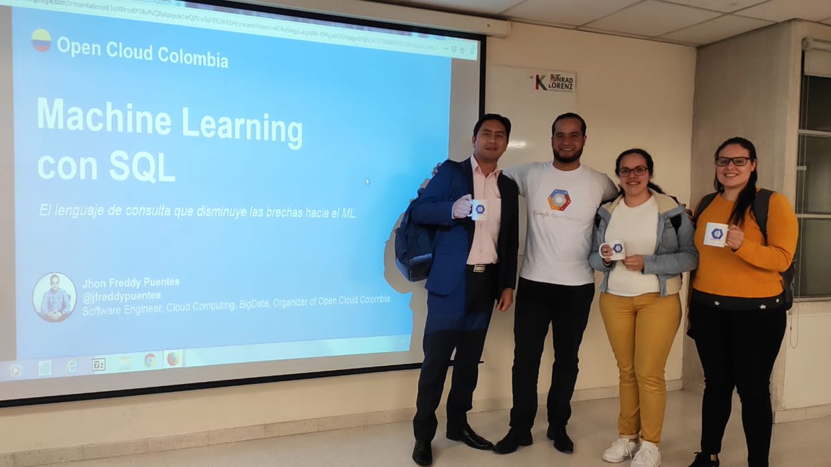 OpenCloudCOL's tweet photo. 👏En el meetup de ayer (ML con SQL) aprendimos a crear, entrenar, evaluar y usar los modelos más usados de ML a través de scripts de SQL.

🤩 Tambien revisamos las aplicaciones, Knn y Regresión.📈

Pero hubo más: Noticias, Café, Mugs, Choco breaks y Stickers!! 💚 https://t.co/aN92YNr5nc