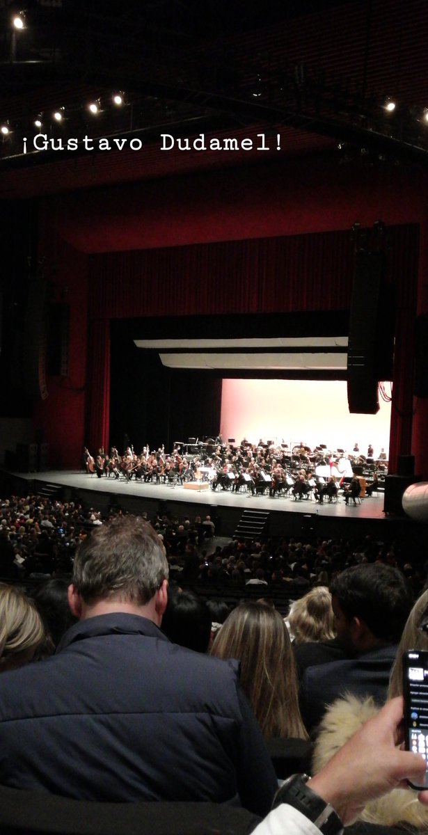 Lalito_tavares's tweet image. Estamos listos para escuchar los temas de Star Wars 🌠, Jurassic Park 🦖, E.T. 👽 y Harry Potter⚡️en VIVO 😍

#RegaloDeCumpleaños 🎂🍰