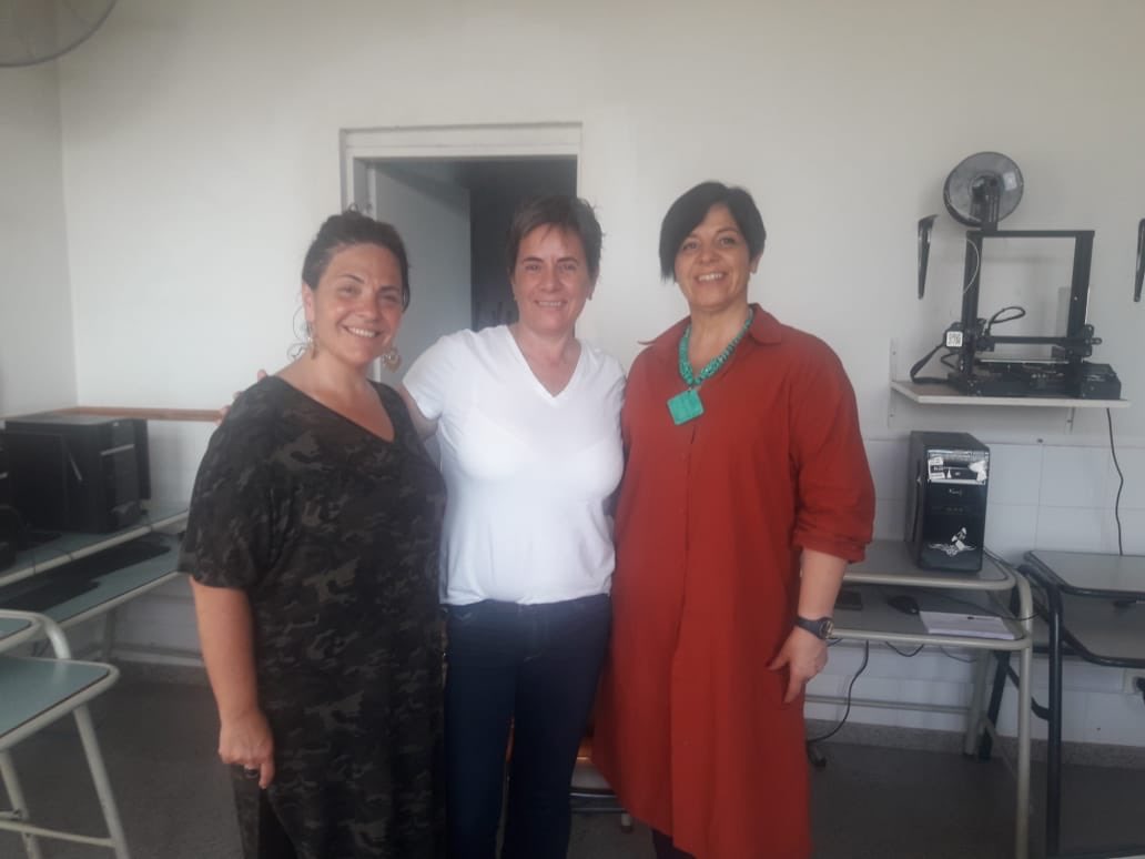 DEArBuenosAires's tweet photo. En 25 de Mayo llevamos a cabo otro encuentro de #ABC docentes de la Escuela de Educación Secundaria N1 orientada en Artes. Este espacio generado para compartir opiniones y experiencias nos sirve para estar cada vez más cerca.#familia #dialogo #comunicacion #abcpadres #abcdocentes https://t.co/YXk3vawc1I
