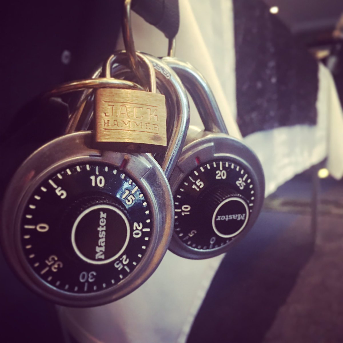 AvisoMonique's tweet image. #LibTech19 Day 3
Play plus Puzzles