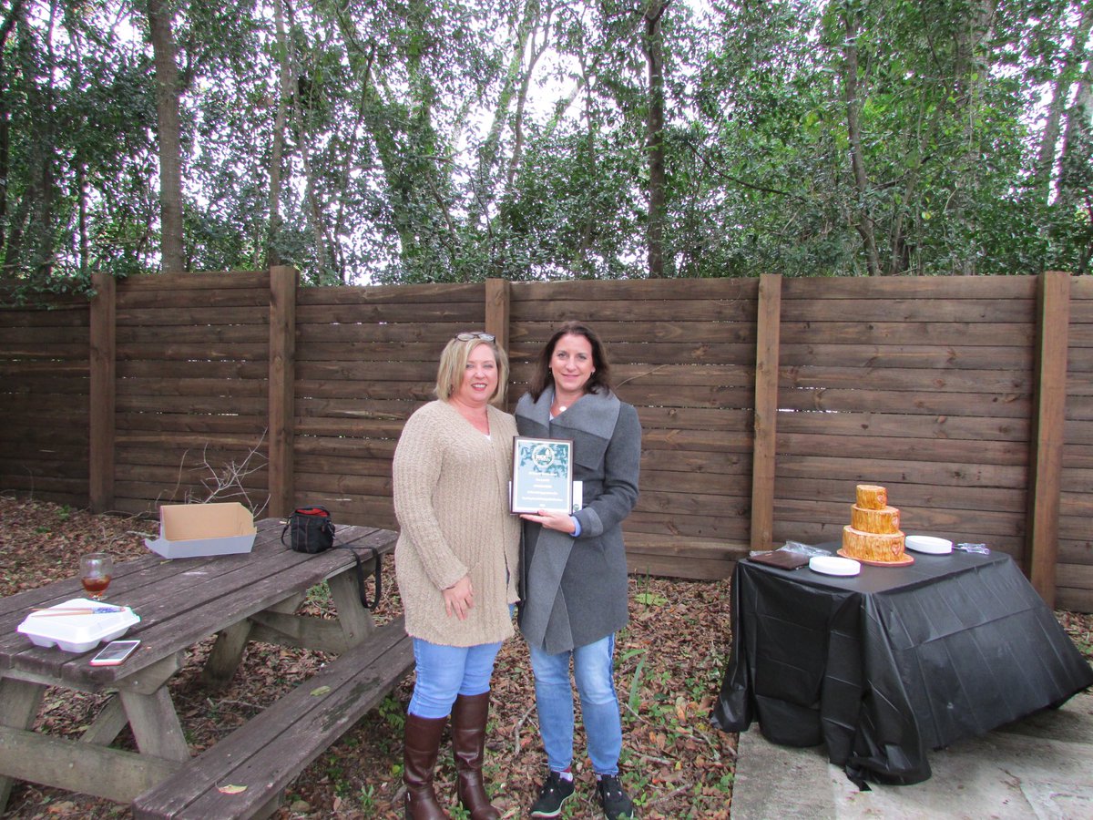 Rex Lumber tweet media