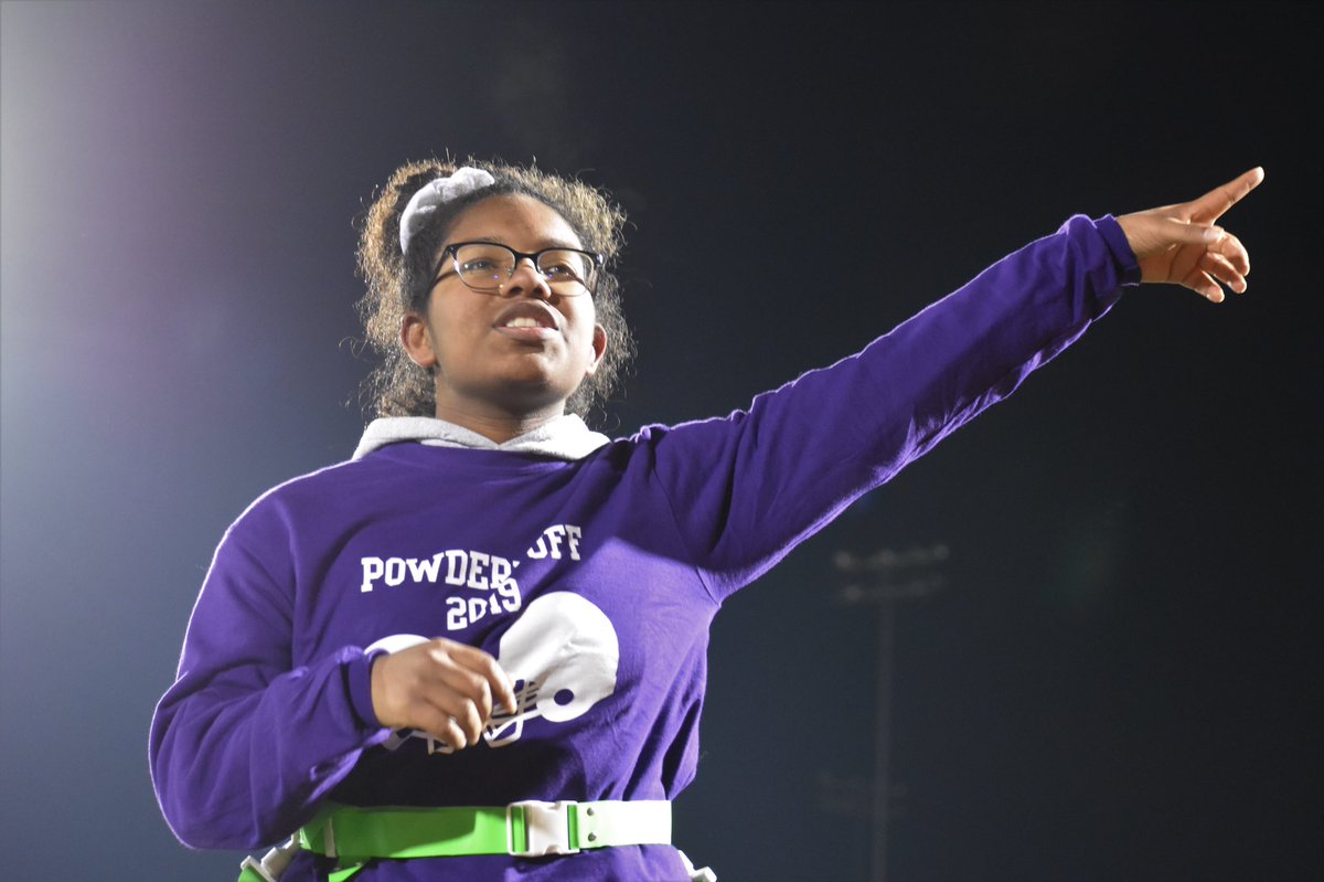 Fun night of Powder Puff Football🏈🎀 
Congrats to the Senior team on their dub 💪 
<a href="/KewpAthletics/">Hickman Athletics</a> 
Photo credit📸: Marissa Kraus