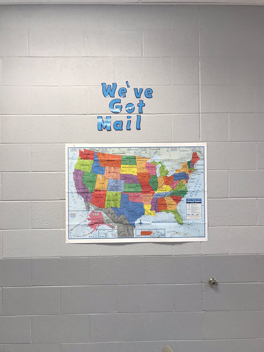 realDBrannon's tweet photo. 🇺🇸8th Grade History Club🇺🇸 is currently working on sending postcards to all 50 states! We currently are making great progress! What better way to learn about other states than to corespond with students who live there! Updates to come! #WeVeGotMailRF2019 #RFHistoryClub https://t.co/opIbv9j24q