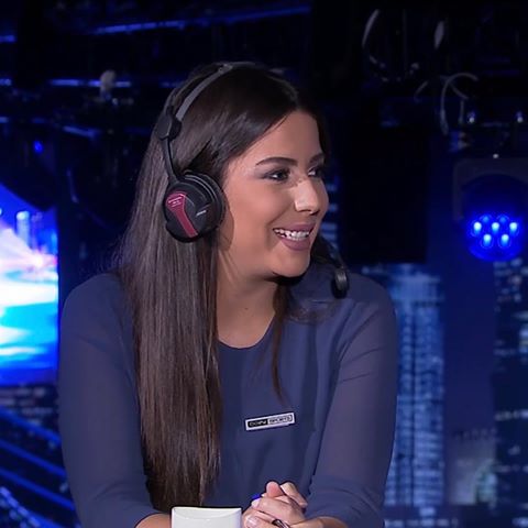 الغالية اريج سليم فى تقديم تغطية بطولة العالم للاسكواش للرجال  #ظهور_جميل_واطلالة_اجمل_وابتسامة_اروع_للملكة_احلى_اريج_فى_الدنيا 👑❤️💪😍😘💘💞💖💎