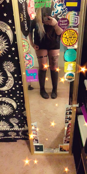 Hai I&rsquo;m baby!🎀 https://t.co/z2eVYdE3Kt