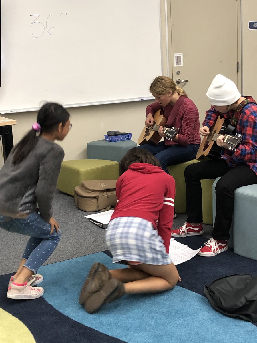 CreatingWithMrC's tweet photo. Speaking of shared community values! leader in #learningLAB #library @HTS_library creates & fosters such a wonderful community space students seek personalized opportunities #youngScholars #songwriting #osmo #smartPutty #reading #muscleTraining #teamwork #building @HTS_Dolphins https://t.co/bW0hpKcw0a
