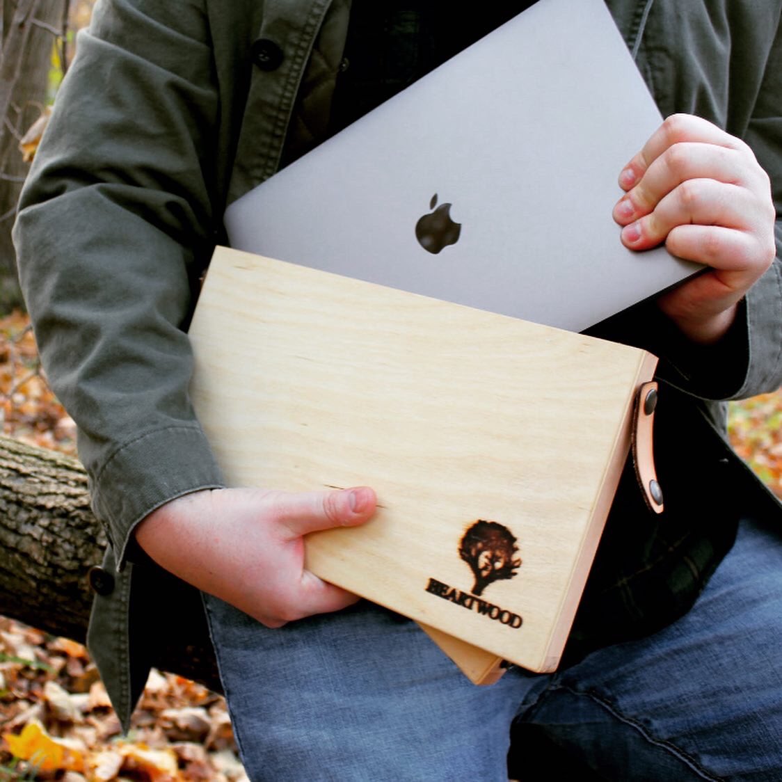 Heartwoodcases's tweet photo. Lightweight durable protection for your laptop. Ditch the boring laptop sleeve and grab a one-of-a-kind Heartwood Case.

Shop now at https://t.co/M87bE5HE5n https://t.co/pG1idHRi2i