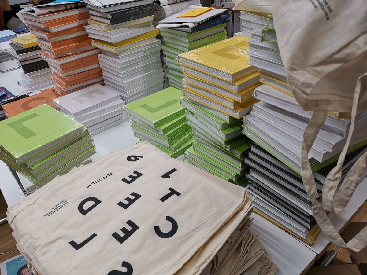 GuarroCasas's tweet photo. ¡Ya estamos en @SelectedBilbao para mostraros el libro con papel #Sideral que hemos creado junto a @otzarretaTandM y @Hernan_XL5 para la ocasión! 😍 No podemos estar más orgullosos del resultado y de estar en este gran evento de #creatividad 👏

#Selected19 #BBDW19 https://t.co/bS4tt2wq0R