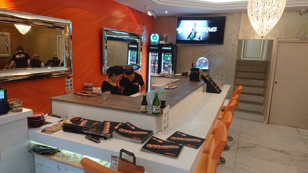 It was our final night in Nice, and time for one more meal out before heading back home to the UK. For this we visited Sushicom, a small independent Japanese restaurant located in Nice’s bustling tourist streets.http://travelsbyadam.com/europe/france/nice/sushicom-nice/ …#nice #sushicom #sushi #japanese #france