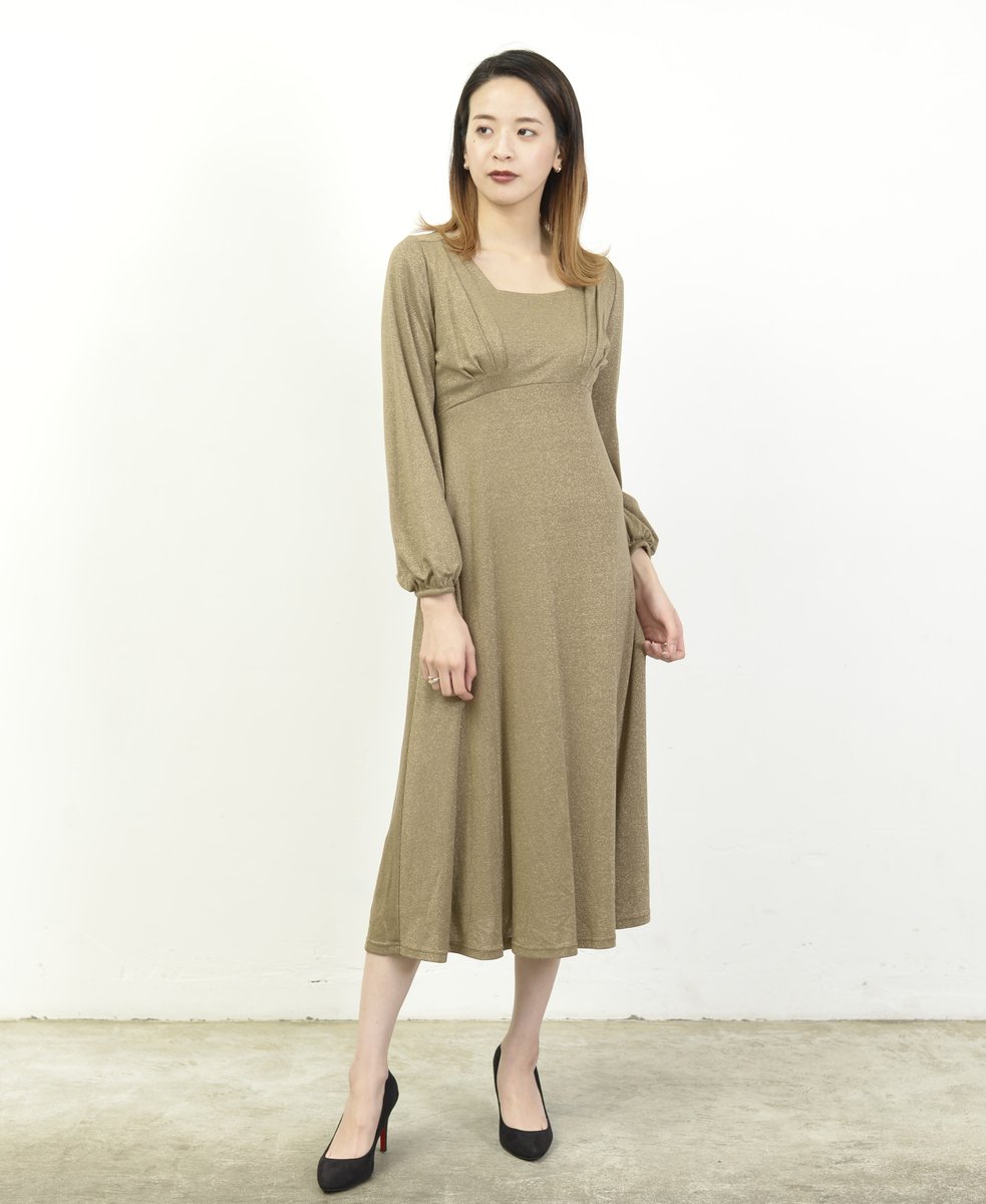 Double Heart ダブルハート New Lily Brown ラメカットロングワンピース スクエアネックがフェイスラインを美しく見せるロングワンピース バックスタイルにレースアップを配して シルエットが調整できるのも優秀ポイント Lilybrown リリー