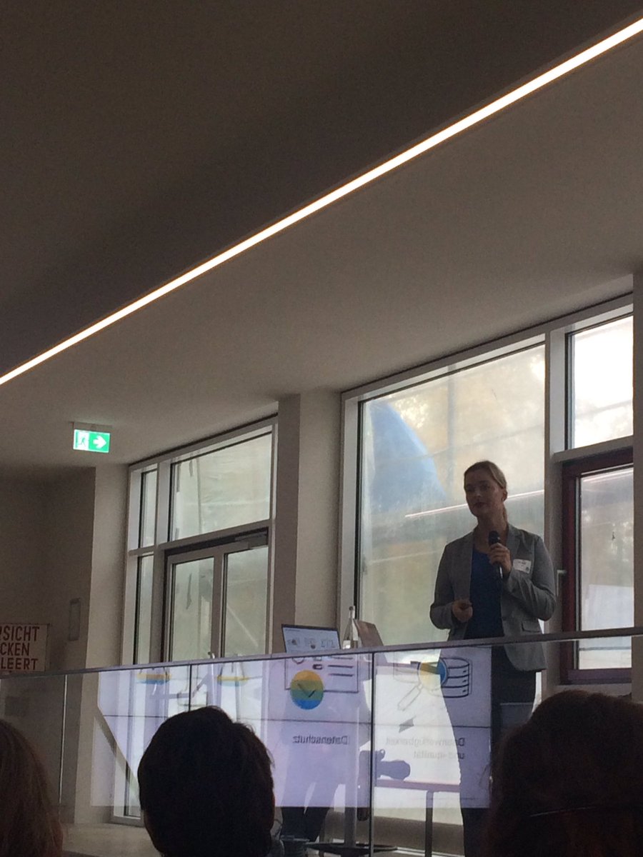 Den Anfang macht <a href="/JanaRicht/">Jana Richter</a> von der <a href="/SAPdach/">SAP D-A-CH</a> mit einer Keynote zu #KI. #FWT_LU