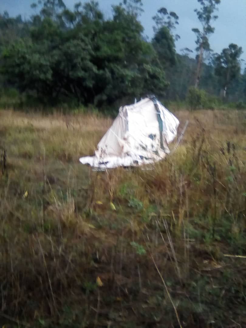Heavy rains hit Chimanimani last night, blowing and washing away holding tents housing Cyclone Idai survivors. Classroom blocks were also destroyed while roofs were blown away <a href="/GNyambabvu/">Humba Makombe</a> <a href="/InfoMinZW/">Ministry of Information, Publicity & Broadcasting</a> <a href="/EMupoperi/">elsie mupoperi</a> @TamukaCharakupa <a href="/lizmaggz/">Margaret Matibiri</a>