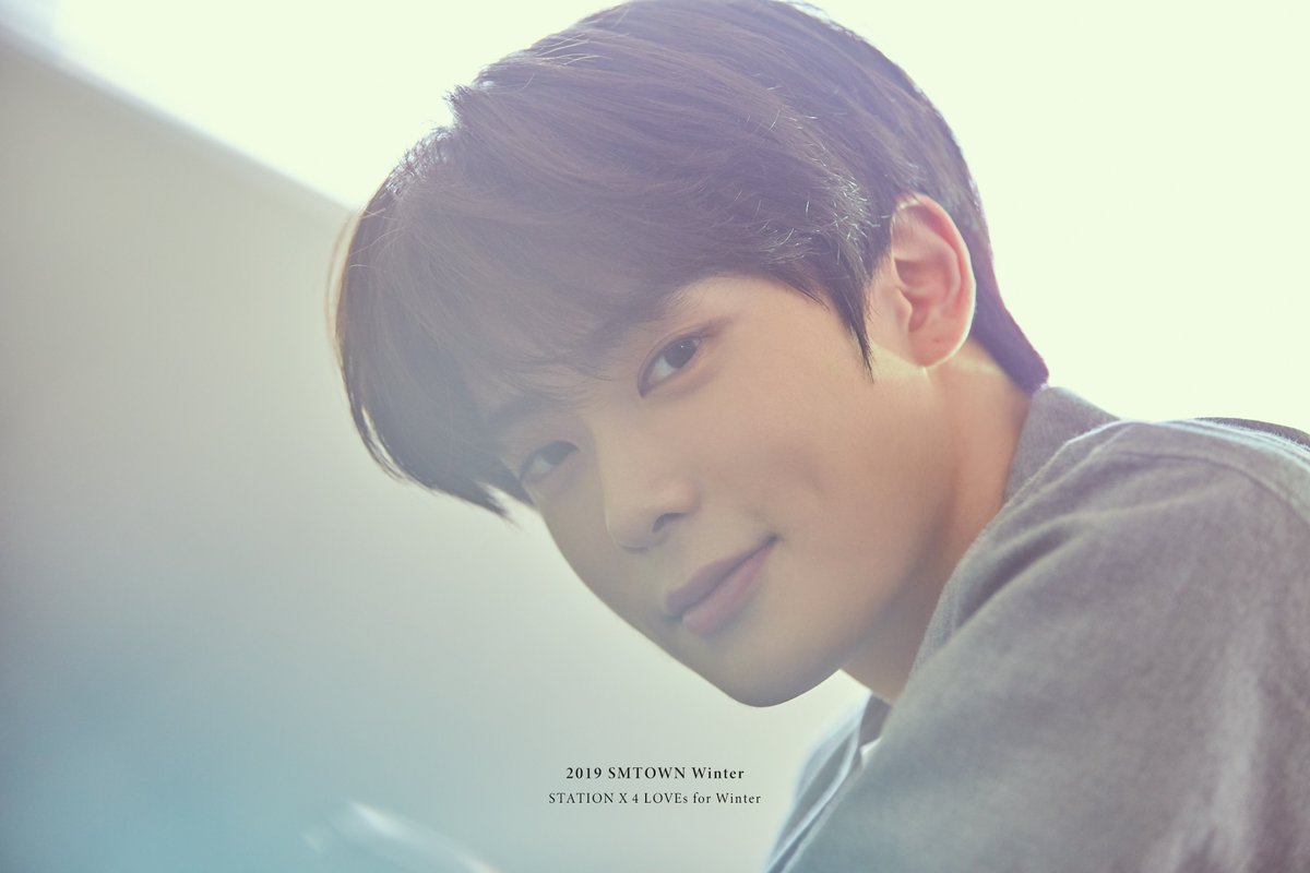 SMTOWN tweet media