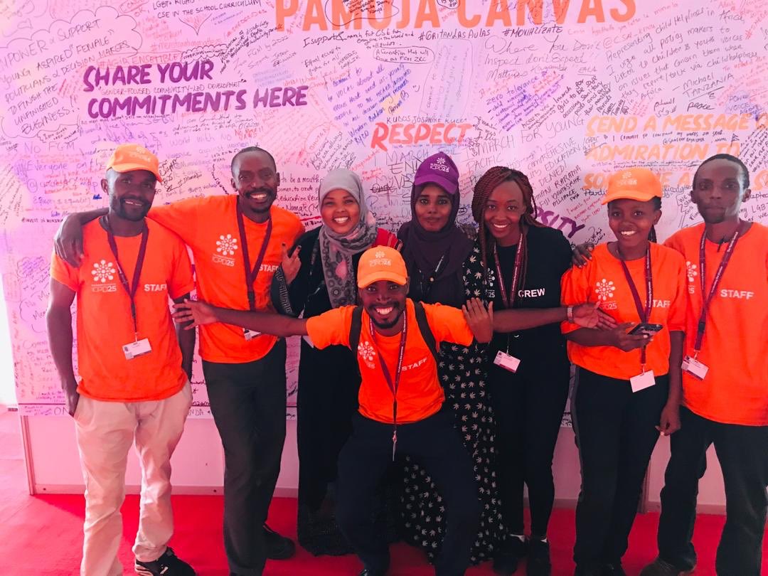 hassan_hayad's tweet photo. Three days of @NairobiSummit #ICPD25 
#zeroGM #ZeroChildMarriage #NotToMyDaughter #FGMNotMyReligion .
#keepthepromises #RIGHT NOW
                                 #RIGHT HERE
Many thanks to @UNFPA @UNFPA_SOMALIA @Anders_Thomsen @DrMaryanQasim @joaoscarpelini @FMuhumed @abdiwahab_ https://t.co/bXb8eYVSl4