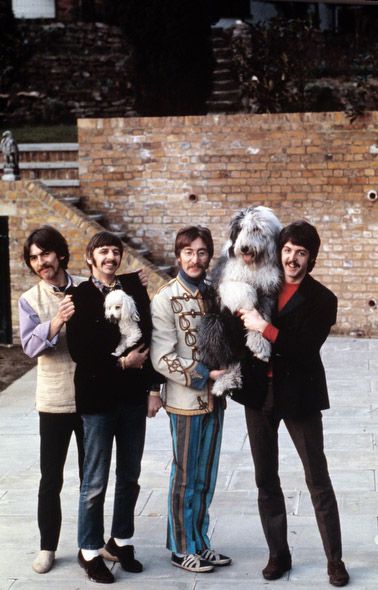 Laurent The Walrus (@SgtPepper1710) on Twitter photo 2019-11-15 06:20:50 #TheBeatles posing for Life Magazine, 1967 #TheBeatles posing for Life Magazine, 1967
