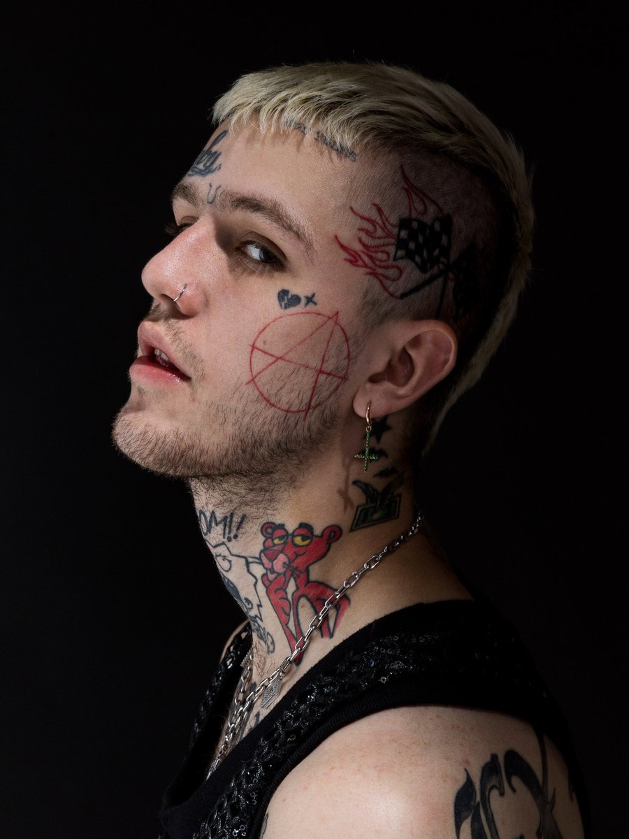 American entertainer #LilPeep died from a #drugoverdose in 2017.

#otd #rapper #singer #songwriter #model #postemo #emorap #trap #hiphop #rap #music #ComeOverWhenYoureSober #FallingDown #Peep #Hellboy #LilBoPeep #Crybaby #NOSMOKING #fentanyl #xanax #overdose #GustavElijahÅhr