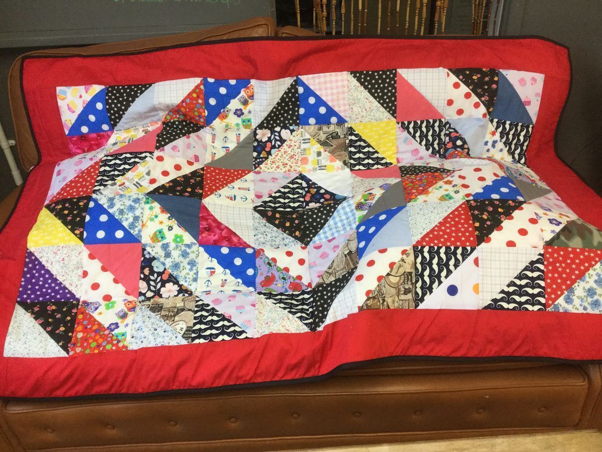 sallyannsews's tweet photo. #patchworkworkshop #patchworknotts #quilts4careleavers
My last quilt for Quilts 4 Care Leavers this year. Between us we’ve made 7. 3 by Karen Barton, 1 by me, 2 pieced by me and quilted by Andrea Stuart, 1 cut and quilted by me, pieced by Sarah Rowe.
https://t.co/PNfSIwc50k https://t.co/w1HwxJPtjE