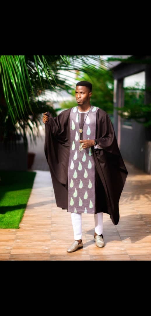 HandreyCouture's tweet photo. @BhadmusAkeem Lets make you standout today and help me retweet 
My client might be on your TL.. contact me today on 07062542415 https://t.co/auGNBctR9B