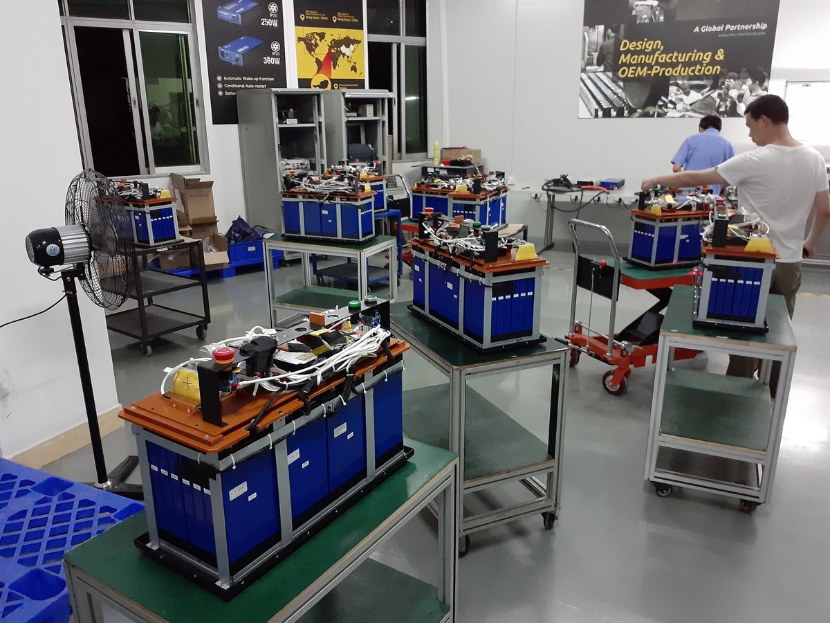 The making of 24V/400Ah #LiFePO4 #batterypacks for #forklift; rounds of carefully controlled charge/discharge tests completed for the assurance of stable performance.
#mec #powerelectronics #batterycharger #industrialcharger #lithiumcharger #lithiumbattery #rechargeable