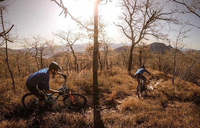 2radwanderer's tweet photo. Splitscreen. 🎮
...
Just had my GoPro with me that day...a video is in the works. 🤟
...
@evilbicycles
@ticinoturismo
@mtbswitzerland
@gformbike
...
#mountainbike #freeride #mtb #singletrail #outdoor #mtblife #plantbasedathlete #vegan #MountainBiking #lifebehindbars #mtbswitze… https://t.co/lKb0LpPoXz