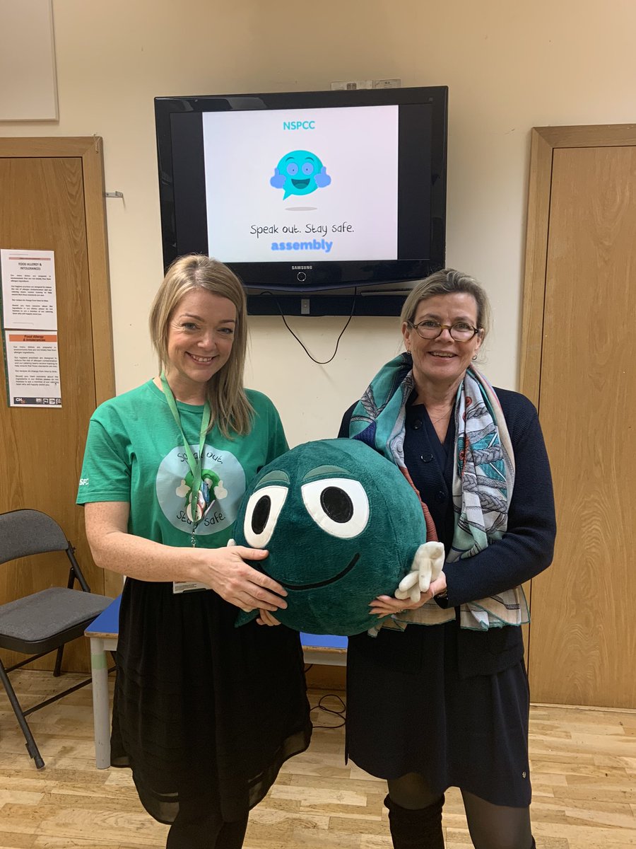 RedPartnerships's tweet image. We are delighted to welcome Alana and Buddy! from @NSPCC who are educating us as part of our wellbeing week. @RedcliffeSchool @Redcliffe_HM @NSPCC_Press #RedcliffeEnrichment