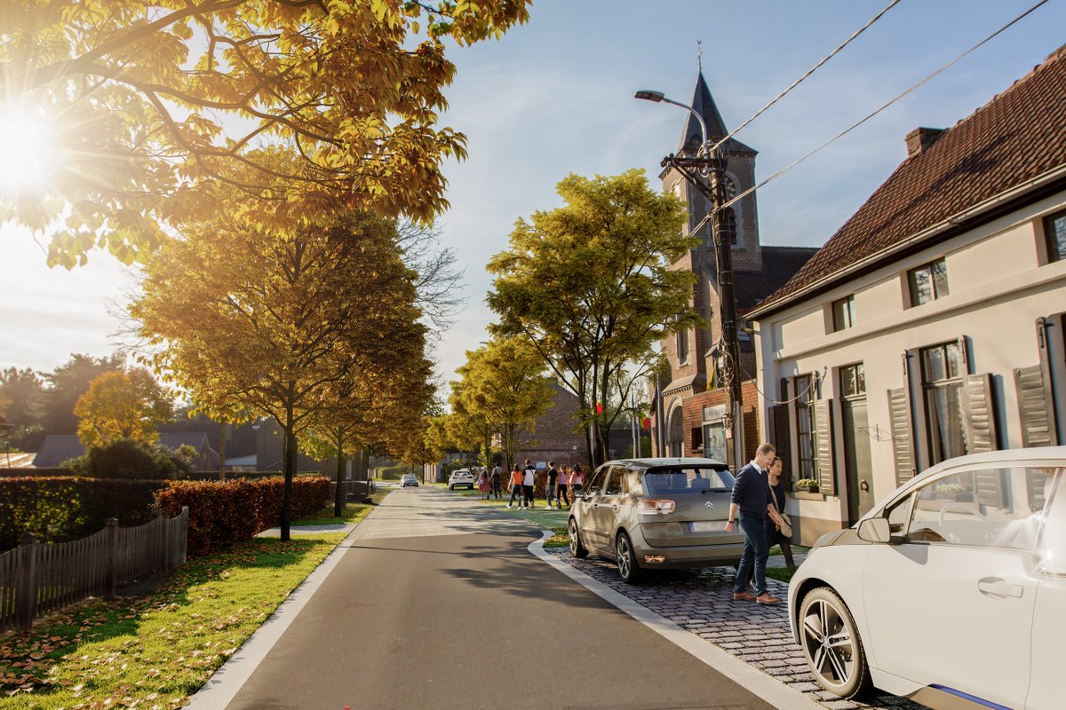 filipwatteeuw's tweet photo. 7 straten in Mendonk worden heraangelegd met meer ruimte voor voetgangers en fietsers. Het wordt veiliger, aangenamer en groener! #fieropgent #Mendonk https://t.co/L42FzfrOuA