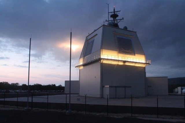 DefenseMirror's tweet image. .@LockheedMartin #radar #AegisCombatSystem #ship:: US Designates Lockheed&apos;s New Solid State Radar as AN/SPY-7(V)1 defenseworld.net/news/25845/US_…