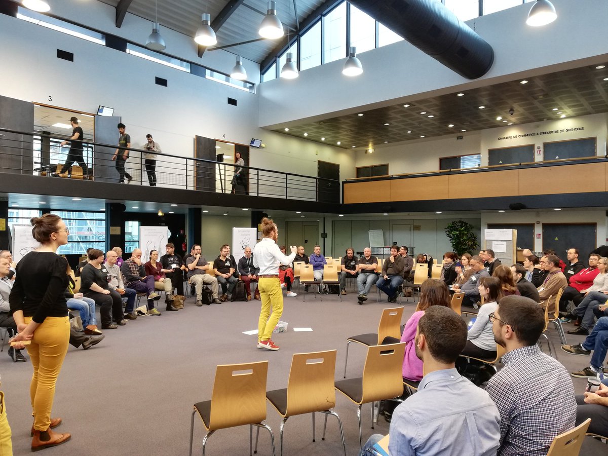 Pour clôturer cette belle semaine de l'agilité, nous attaquons le Forum Ouvert. Merci aux plus valeureux d'avoir traversé nos contrées enneigées. 

#forumOuvert #abeille #papillon #neige #agilegrenoble