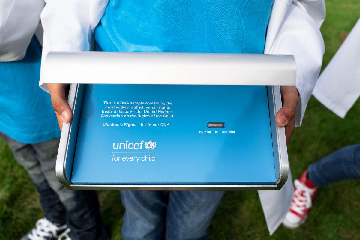Imagene (@imagene_biotech) on Twitter photo Participation dâImagene Ă la campagne mondiale de <a href="/UNICEF/">UNICEF</a> #CRC30 #inourDNA pour la prĂ©servation de la convention des droits de lâenfant codĂ©e et synthĂ©tisĂ©e dans de l'ADN par <a href="/emblebi/">EMBL-EBI</a> et <a href="/TwistBioscience/">Twist Bioscience</a> pour <a href="/UNICEFNorge/">UNICEF Norge</a> #DNAshell #DNADataStorage #synbio dna.unicef.no/en Participation dâImagene Ă la campagne mondiale de <a href="/UNICEF/">UNICEF</a> #CRC30 #inourDNA pour la prĂ©servation de la convention des droits de lâenfant codĂ©e et synthĂ©tisĂ©e dans de l'ADN par <a href="/emblebi/">EMBL-EBI</a> et <a href="/TwistBioscience/">Twist Bioscience</a> pour <a href="/UNICEFNorge/">UNICEF Norge</a> #DNAshell #DNADataStorage #synbio dna.unicef.no/en