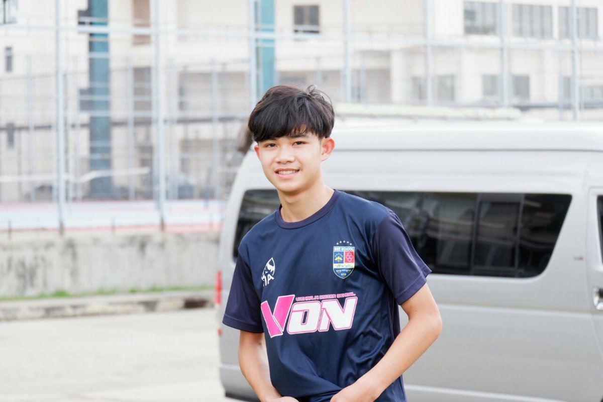 prassnee19's tweet photo. พี่ดอมก้อยังคงเป็นพี่ดอม. น่ารักสดใสสมวัยจริงๆ. เมื่อวานโชว์ฟอร์มยอดเยี่ยม 
เก็บ 3 แต้มมาได้ครับ👍👍👍
CR📷แม่กบจ้า https://t.co/To9ko1vLTZ