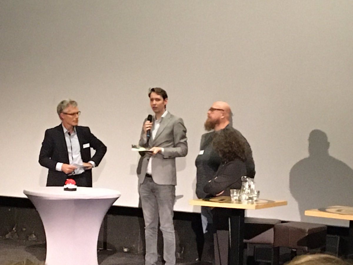 Start publiekscampagne Week tegen Kindermishandeling <a href="/gem_groningen/">Gemeente Groningen</a>, <a href="/wijgroningen/">WIJ Groningen</a> en <a href="/VeiligThuisGR/">VeiligThuisGroningen</a> . Belangrijke samenwerking met als doel een veilig thuis voor iedereen. Met <a href="/MattiasGL/">Mattias Gijsbertsen</a>, @GethKuin en @nkramers #lerenvanelkaar