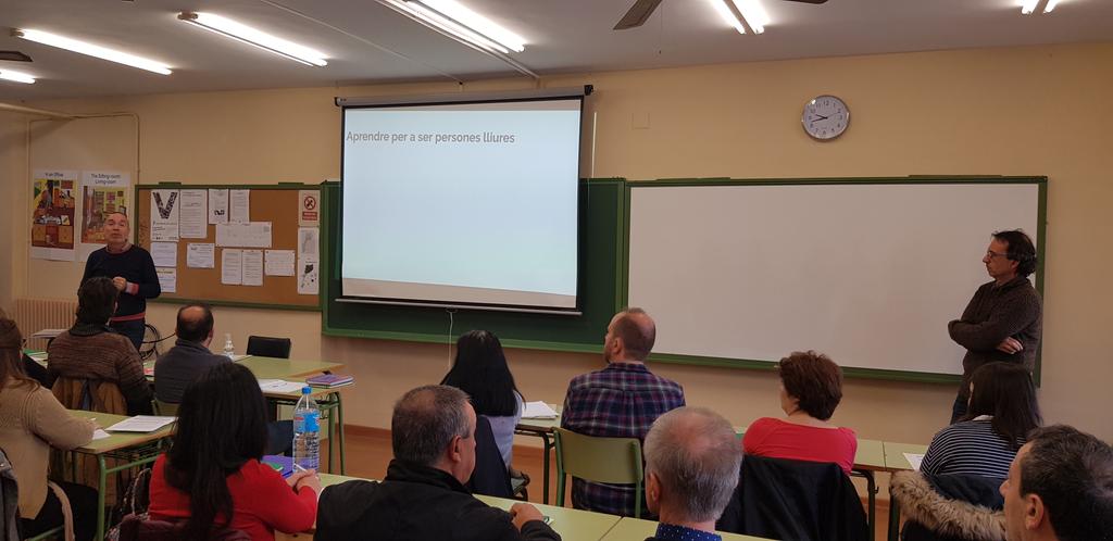 'Aprendre per ser persones lliures' <a href="/frede_johnson/">Frederic Johnson</a> <a href="/CEFIREambitFPA/">Àmbit de Formació de Persones Adultes</a> #fpa Jornada centres de persones adultes #Alacant