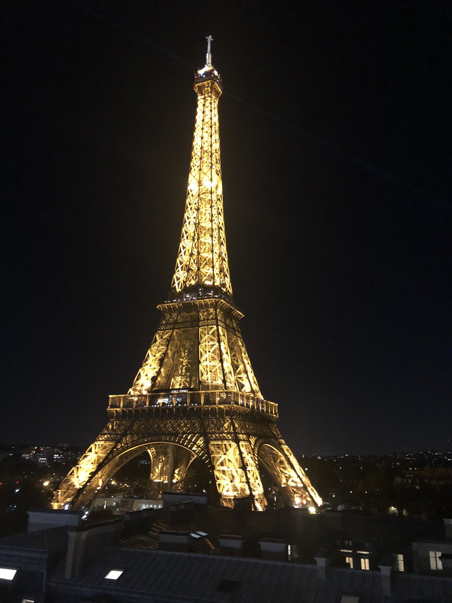 Clap de fin hier sur une très belle 1ère édition française de #EUW2019, LE salon européen de la transition énergétique. Près de 60 entps rassemblées par <a href="/businessfrance/">Business France</a> avec <a href="/ThinkSmartgrids/">Think SmartGrids</a> <a href="/ademe/">ADEME</a> <a href="/SmileSmartGrids/">SMILE smart grids</a> et 10 P2C. Merci à <a href="/SchneiderElecFR/">Schneider Electric France</a> <a href="/enedis/">Enedis</a> et à Milan en 2020 !