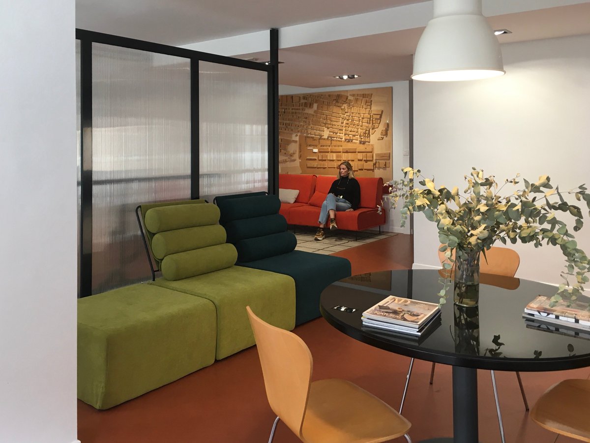 sitsofa's tweet image. En @sitsofa tenemos lo que estabas buscando ¡Seguro!
Hemos diseñado una colección de #sofa que te harán la vida un poquito más fácil. Entra en la web sitsofa.com y te lo explicamos. O puedes visitarnos en nuestro Showroom, con cita previa.#yecla
#sitsofa