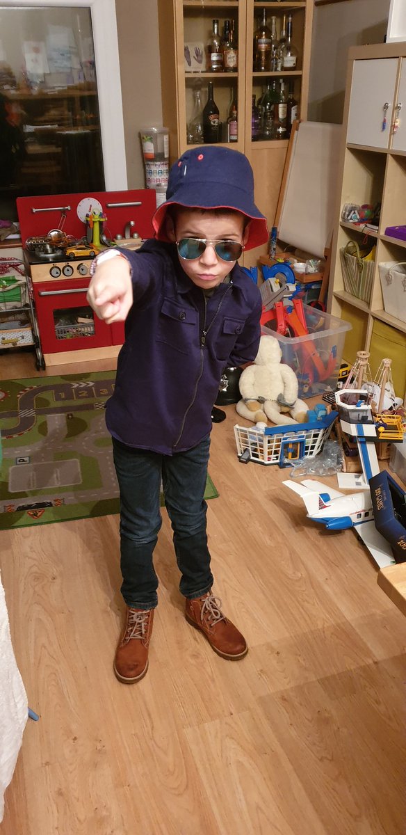 Val Whittaker 💙 tweet media