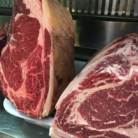 Ven a disfrutar tu y los tuyos de nuestra carne de primera calidad, no te arrepentiras. #viernes #carne #calidad