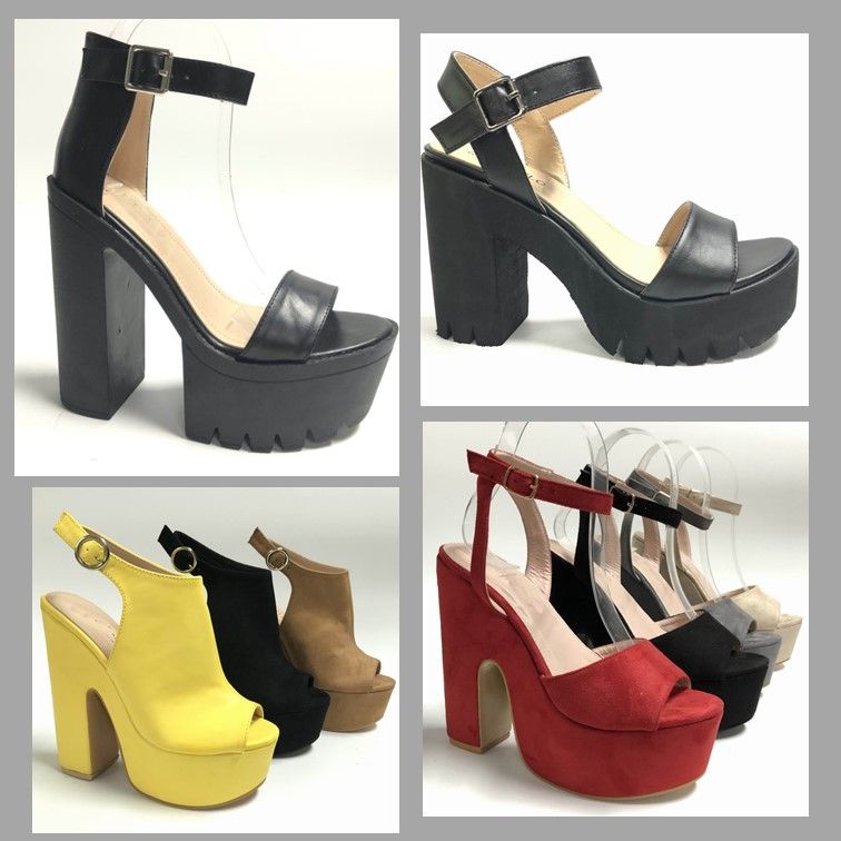 TimeShowShoes's tweet photo. Step up with our super range of comfortable, in-fashion women's flat and high heeled shoes. #timeshowshoes  #womansandals #σανδαλια #zapatospanama
#sandals #sandali #σανδάλια #zapatosbonitos #sandalianude #sandalshoes   
#flatsandals #sandalipiatti https://t.co/lqAVbAjWpw