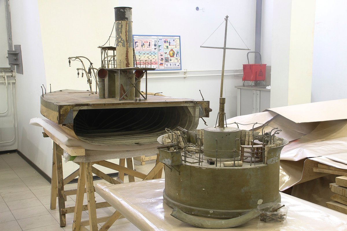 Кафе в кронштадте. Кафе стрелец кронштадт. Стрелец кронштадт. Военно-морской музей в санкт-петербурге. Стрелец кронштадт.