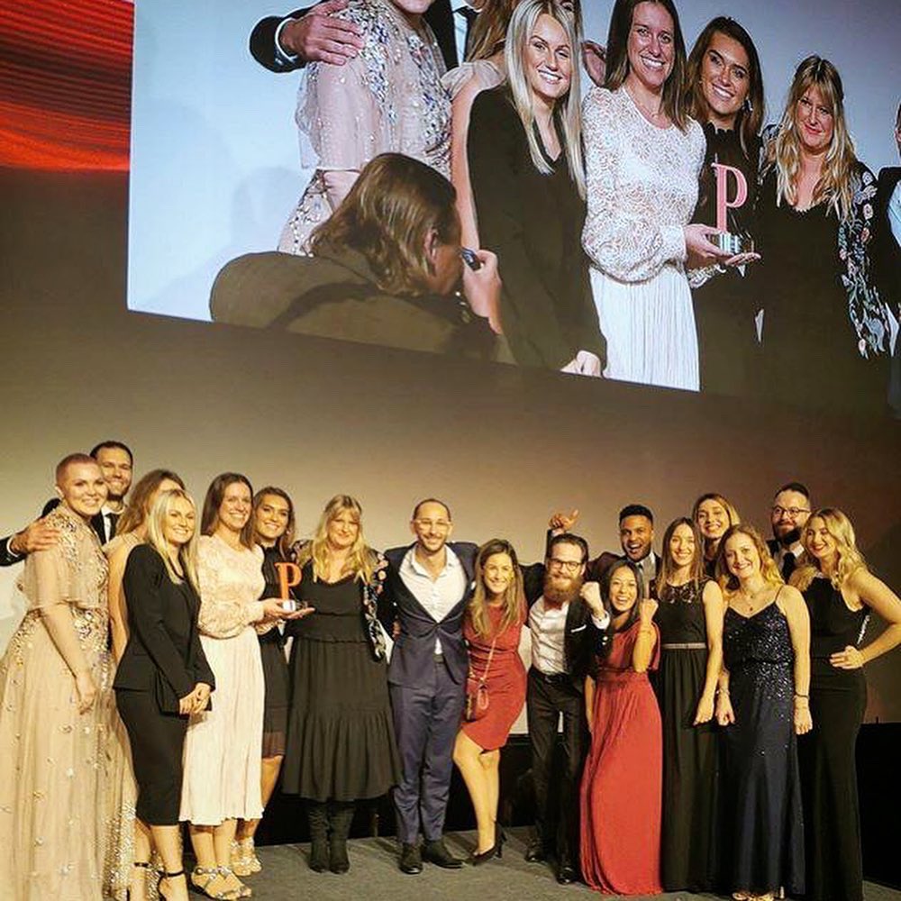 Beste INFLUENCER KOMMUNIKATION 2019 - unsere Frauchentag-Kampagne wurde mit dem PR Report Award ausgezeichnet. Danke an die Jury, an Fressnapf und an alle Tierpaten im Team.  #petfluencer