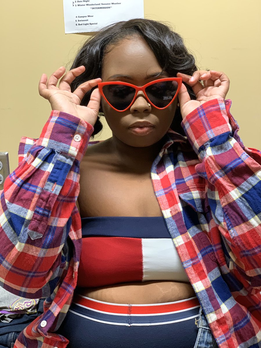 makaylaxjanaye's tweet photo. Every day is a fashion show and the world is my runway πΉ#PLUSFASHIONSHOW @PlusTakeover_PV https://t.co/fnFO4wCZnD